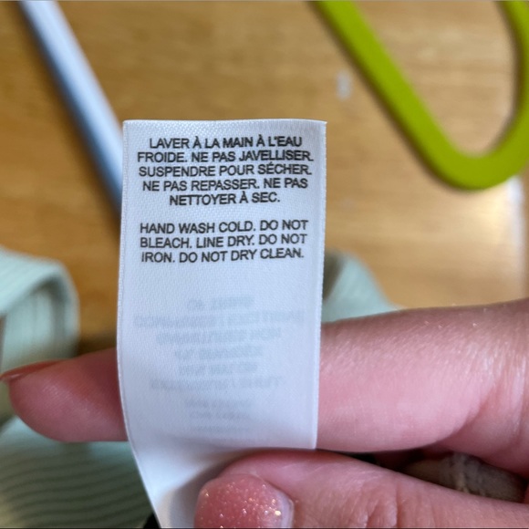 Dynamite light green crop tank - Picture 6 of 6